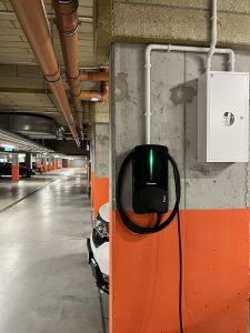 %Stacje ładowania samochodów elektrycznych%